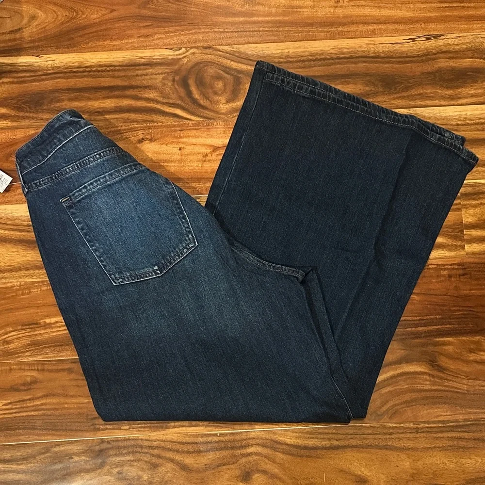 Old Navy Extra High-Waisted Wide-Leg Jeans, Dark Wash, 16 - Picture 4 of 9